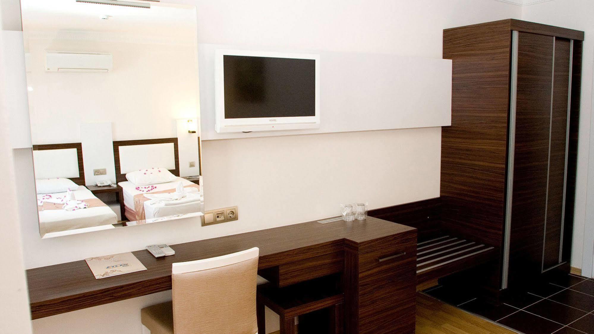 Atlas Otel Konaklı